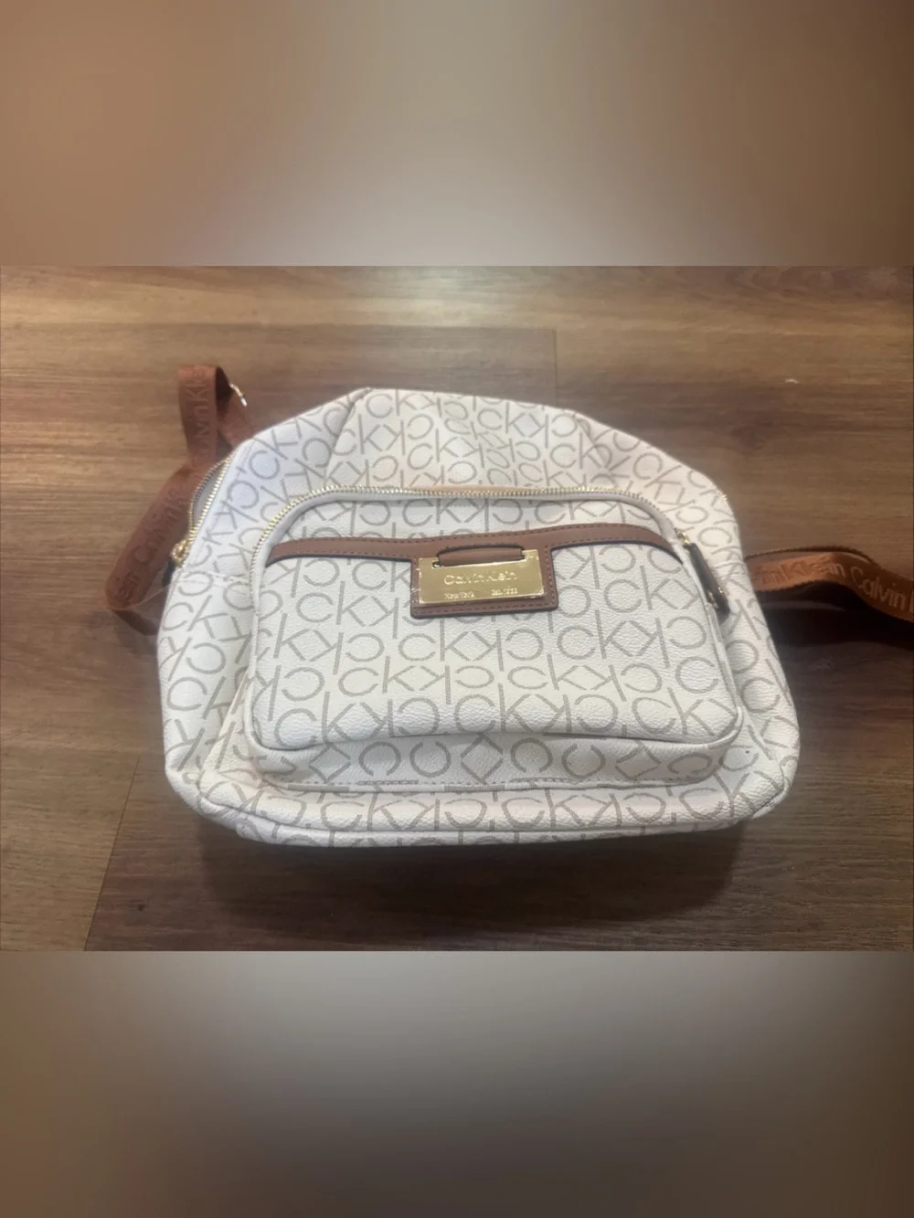 Calvin Klein Women's Backpack **BROKEN ZIPPER DISCOUNT**